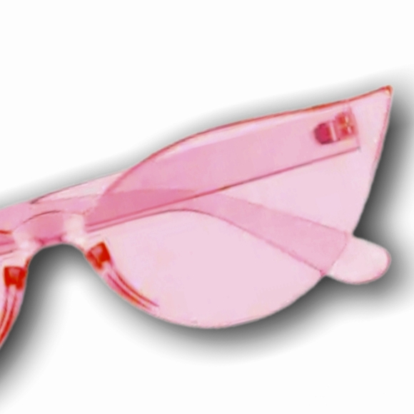 🆕️ ☆ Modern Cat Eye Sunglasses - Picture 3 of 10